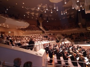 Bild zum Artikel 10.12.2017 Auftritt des Löwenkinderchores in der kleinen Philharmonie